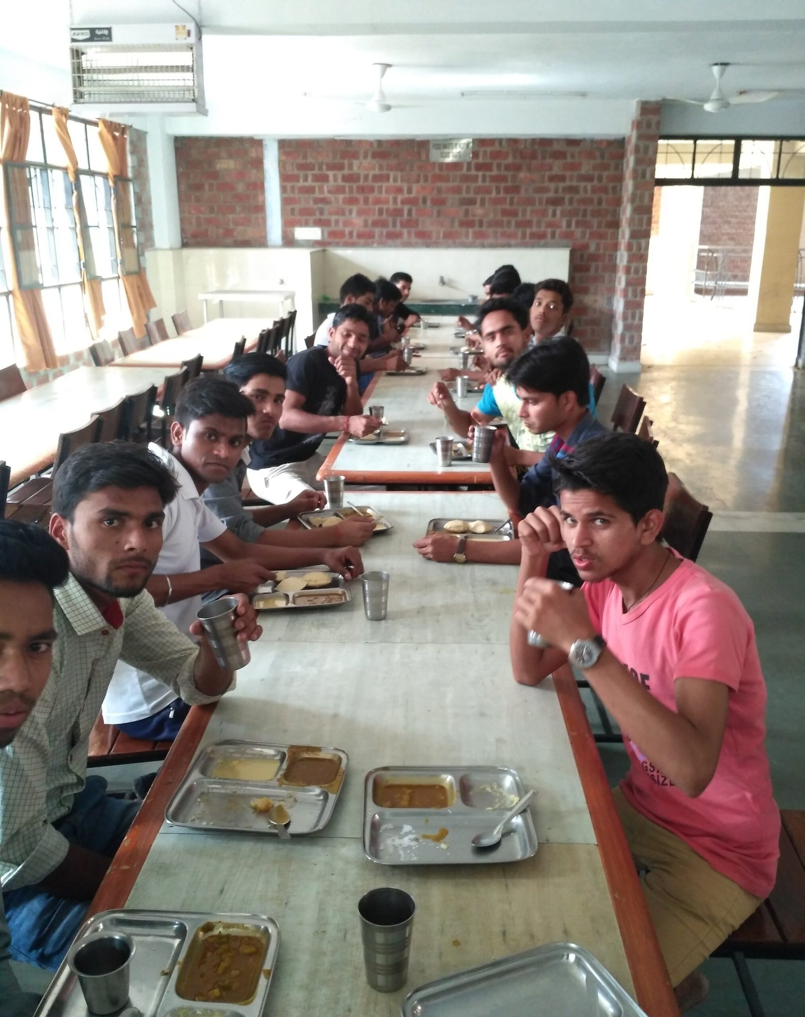 Campus Cafeteria at ANA College Bareilly – Nutritious and Affordable Food for Students