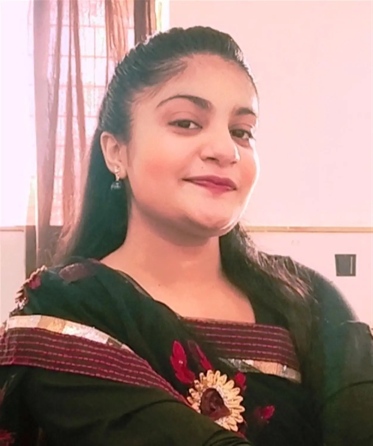 Ms. Gulnaz Shamsi – Assistant Professor, ANA College Bareilly